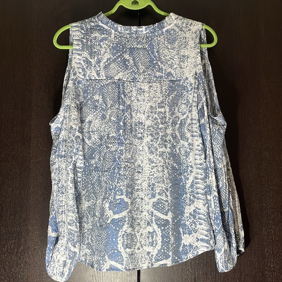 Cooper & Ella cold shoulder long sleeve boho blouse (L) - Picture 7 of 11